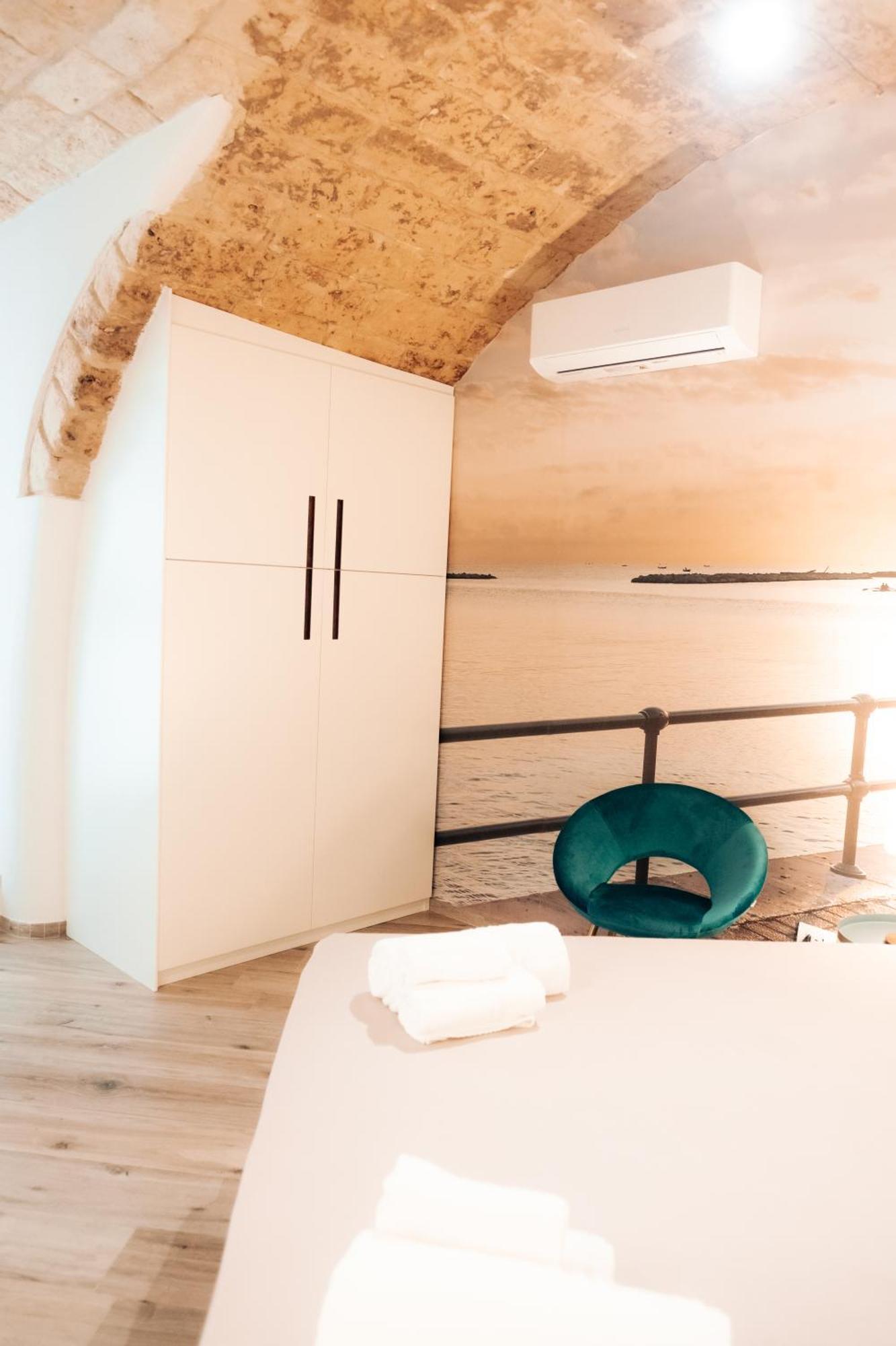 Timeless Apulian Luxury Suite Bari Eksteriør billede